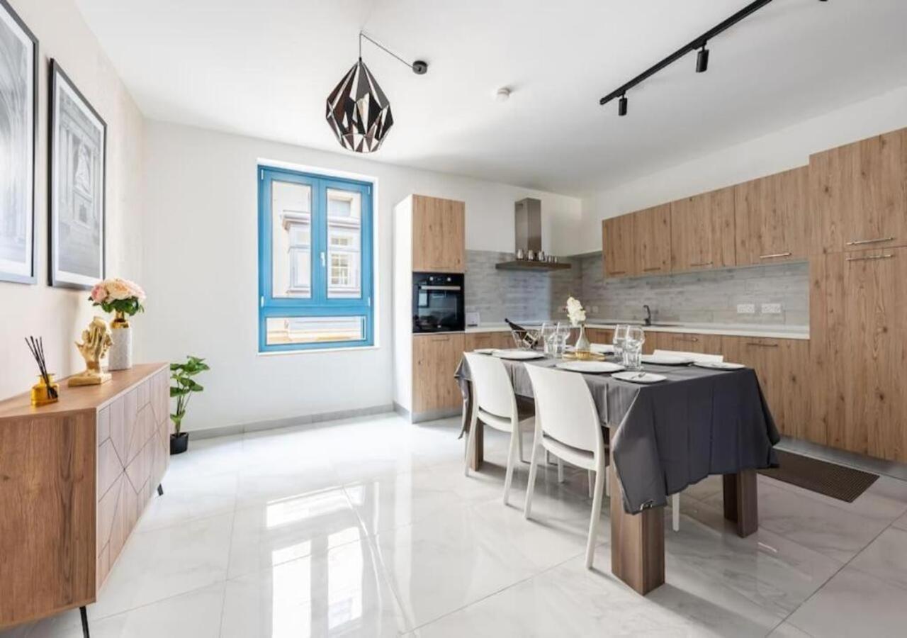 Sea View Luxury Apartment Brand New In Valeta Exterior foto